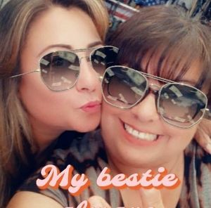 Meet your Posher, Debbie